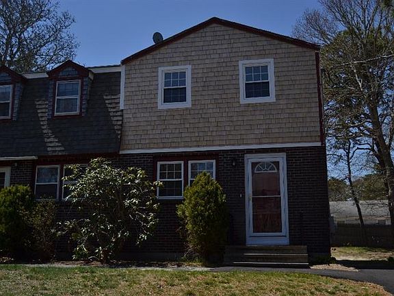 2nd image of 21 Melville Road #21