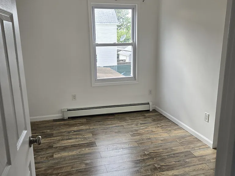 39 Union St — Photo 6