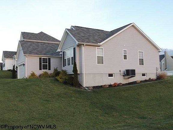 3rd image of 327 Dairy Ln