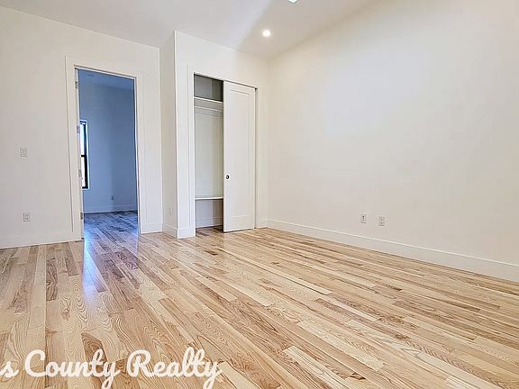 4th image of 374 Jefferson Ave Unit Penthouse 3