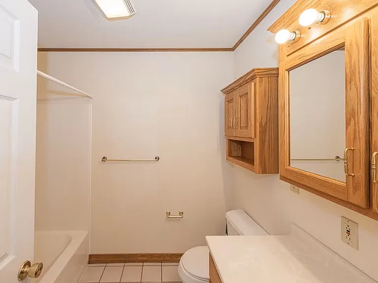 80 Riggs Dr #4 — Photo 8