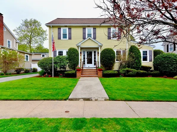 31 Longfellow Rd, Watertown, MA 02472