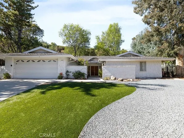 4035 Ellenita Ave, Tarzana, CA 91356