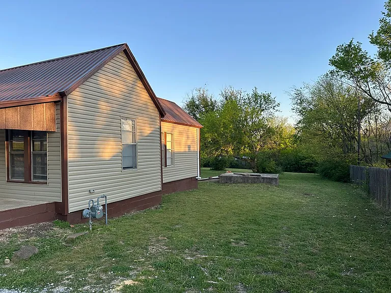 3345 W Don Tyson Pkwy — Photo 22