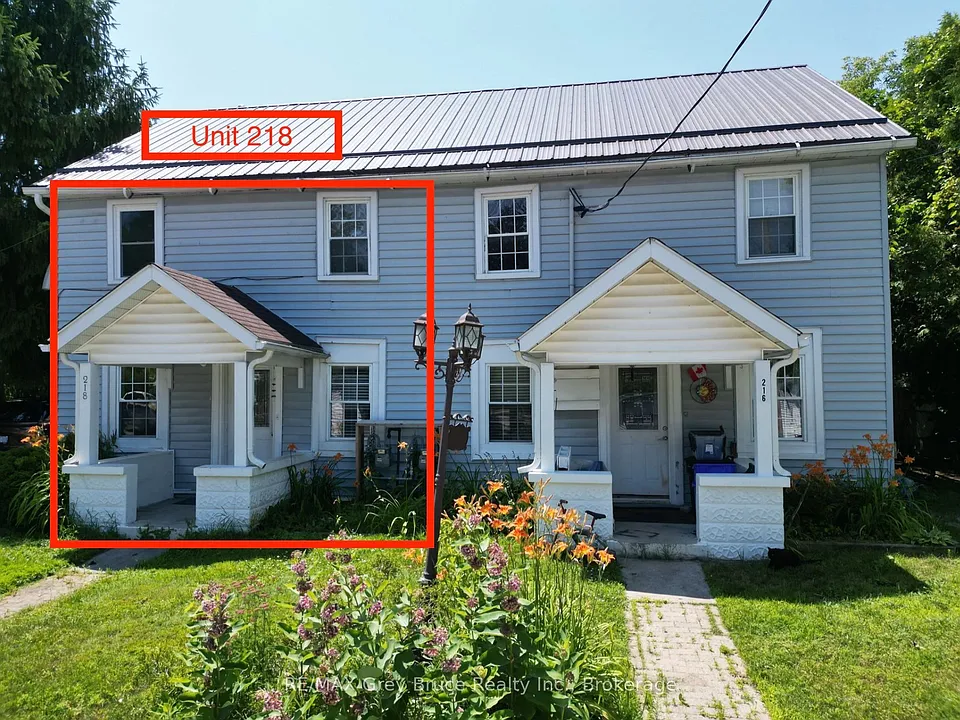 218 Denmark St