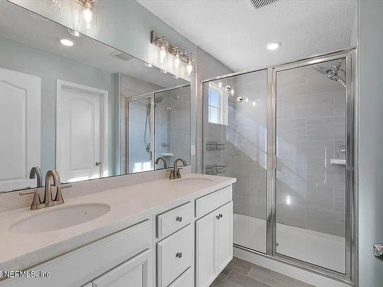 12658 Josslyn Ln — Photo 12
