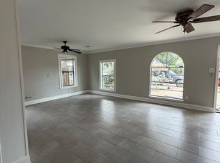8778 Houma Dr, La Place, LA 70068