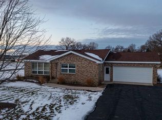 828 W Division St, Demotte, IN 46310