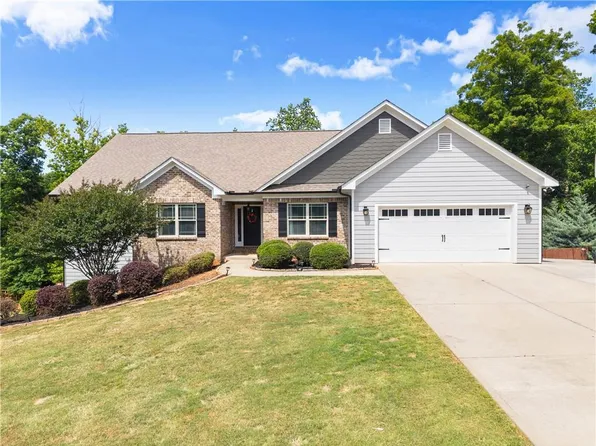 494 Katherine Dr, Jefferson, GA 30549