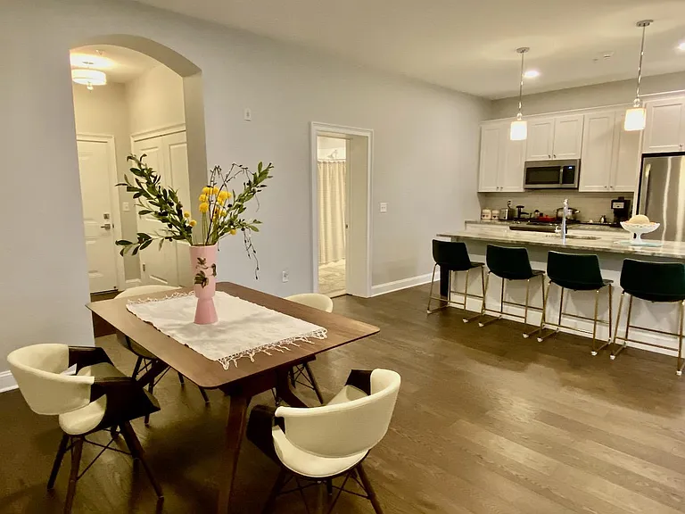 77 Van Dam St #302 — Photo 14
