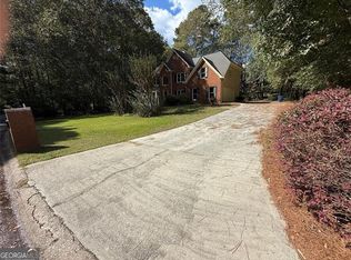 2781 Jen Chris Dr, Snellville, GA