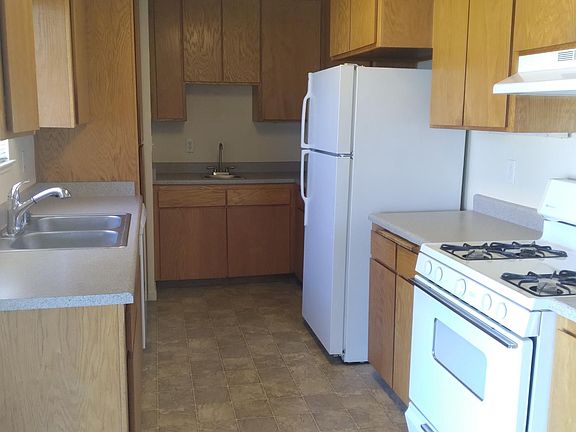 5th image of 21690 Sacramento Ave