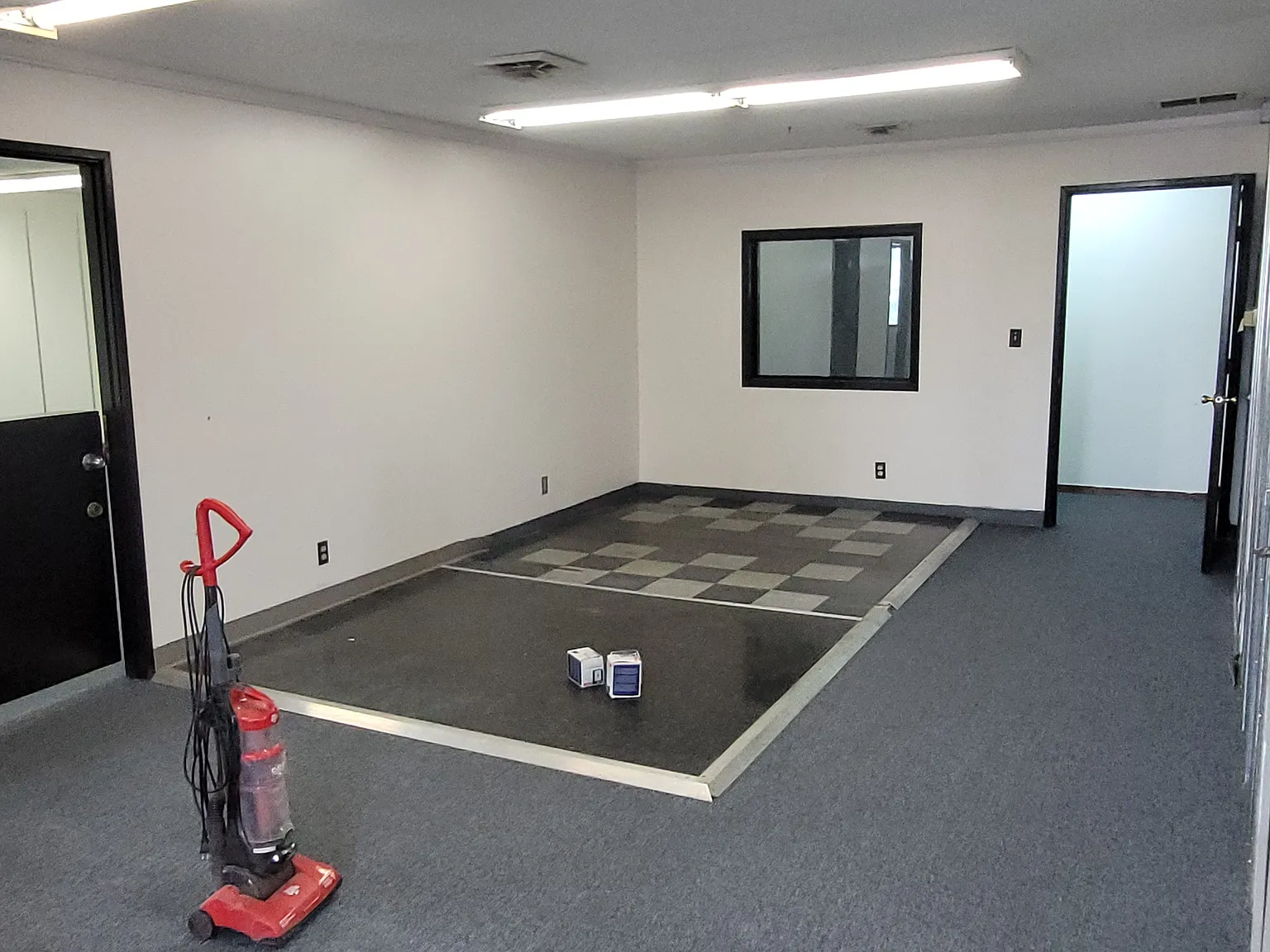 Studio, 1500 sqft, $1,000 — Photo 3