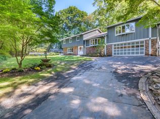 276 Amherst St, Granby, MA 01033