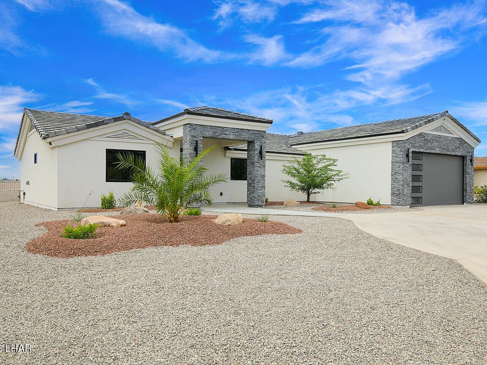 1st image of 2585 Everglades Dr