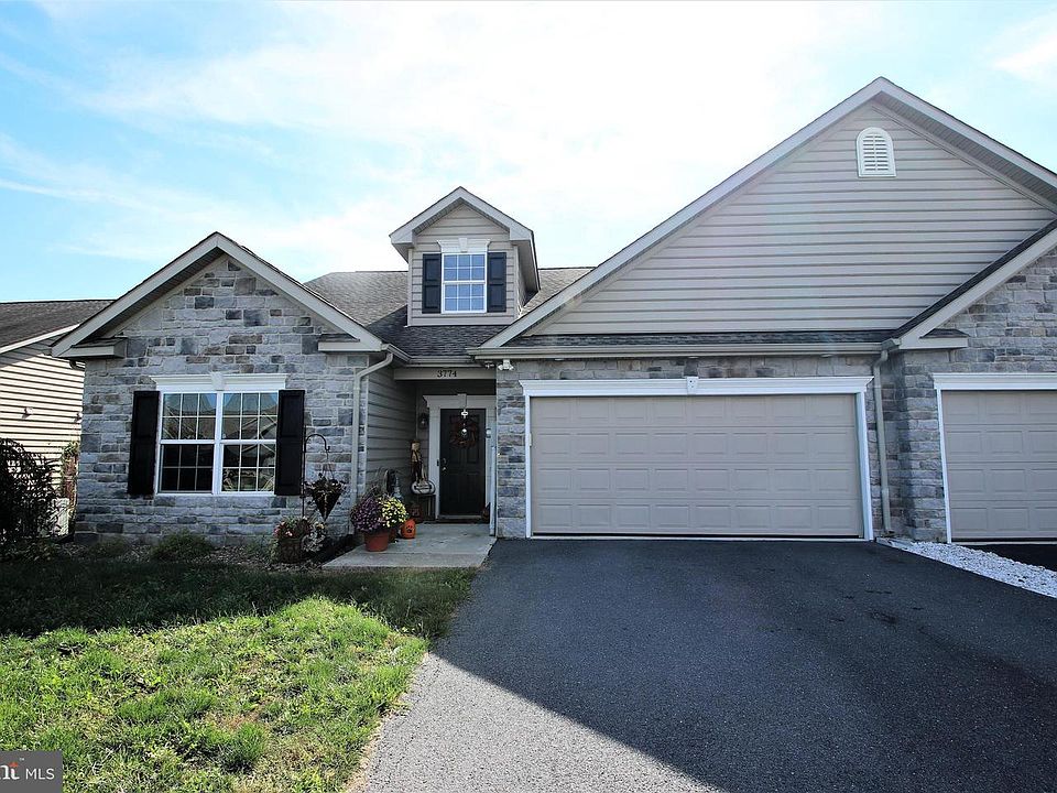 1st image of 3774 Oakley Ln