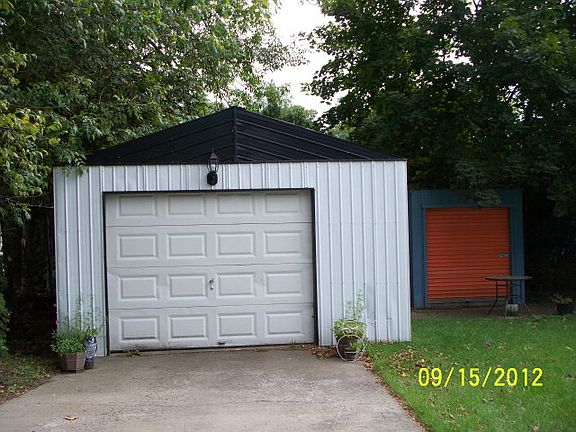 3rd image of 5 McCluskey Ave