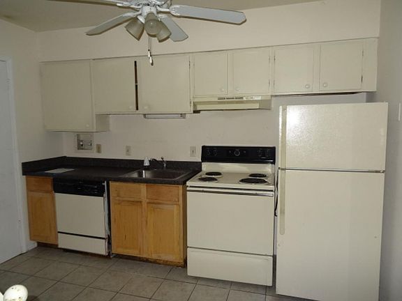 5th image of 2109 Manson Ave APT 1