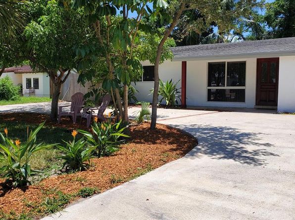 170 NW 7th St