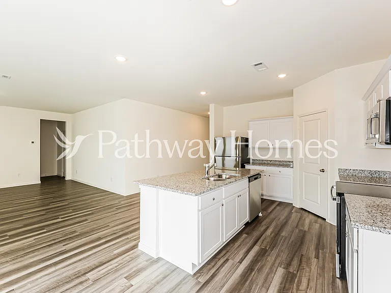 12720 Haymarket Rd — Photo 6