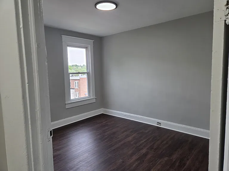 743 Springfield Ave — Photo 35