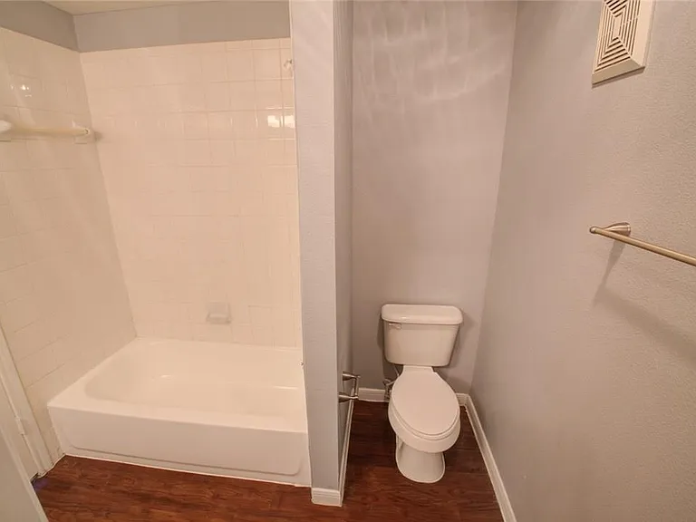 2320 Gracy Farms Ln #1321 — Photo 12
