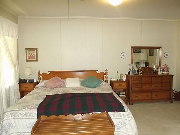 5th image of 130 E Bolling Ave