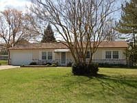 2nd image of 4909 Gulfstream Cir