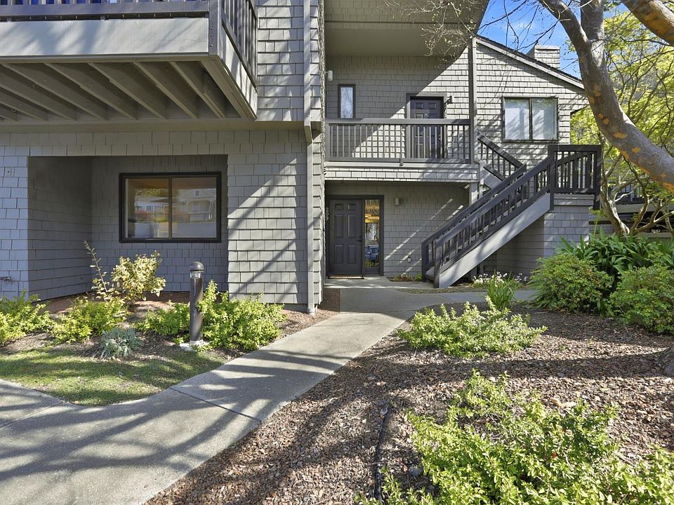 1st image of 209 Cypress Place