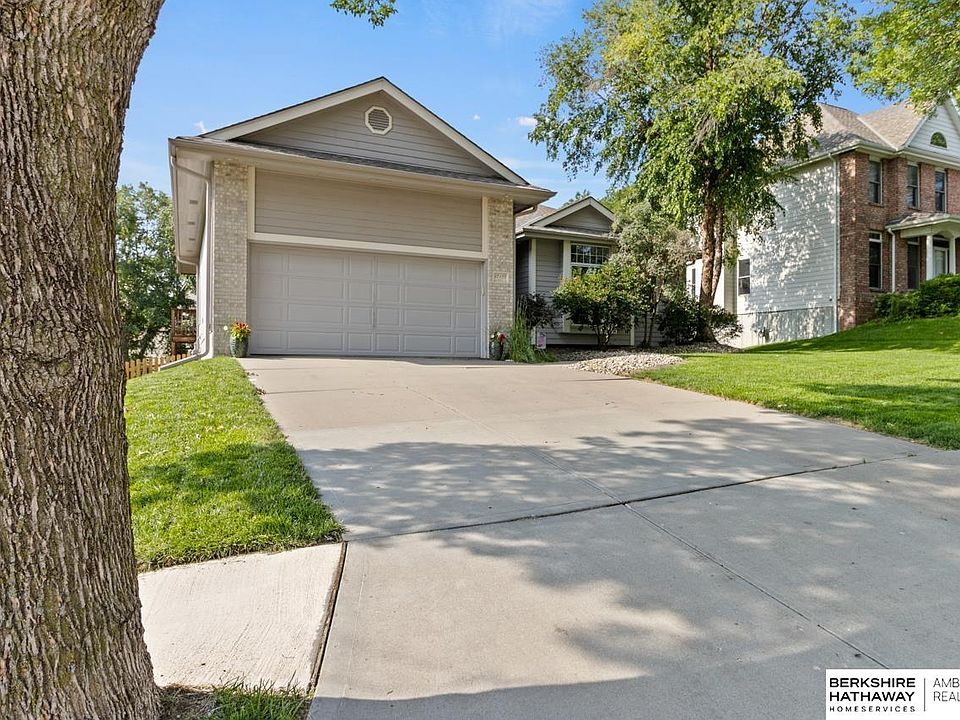17129 Madison St, Omaha, NE 68135 | Zillow