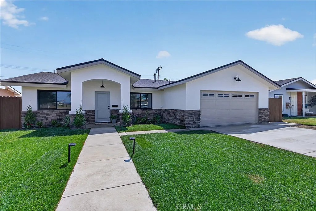 4 bed, 2250 sqft, $7,000 — Photo 1