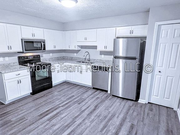 5th image of 2168 Howard Gap Rd APT 10