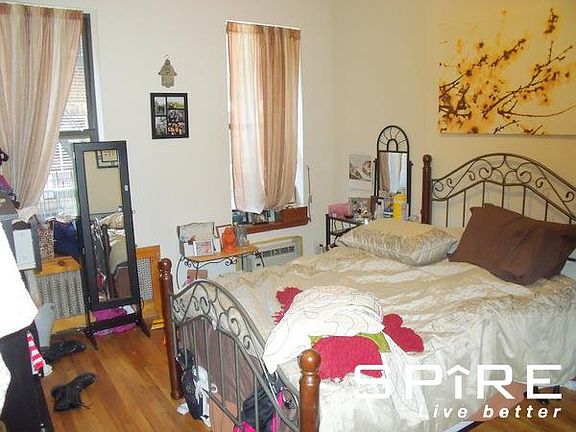 3rd image of 118 W 83rd St APT 3A