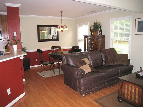 Open 2-story family room