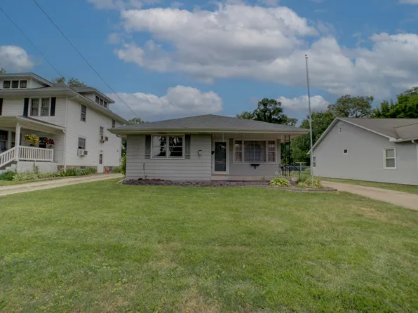 413 S 2nd St, Watseka, IL 60970