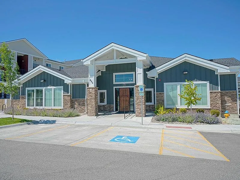 Building Photo - Remington Apartments