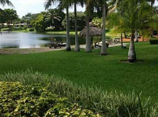 16120 E Troon Cir, Miami Lakes, FL 33014