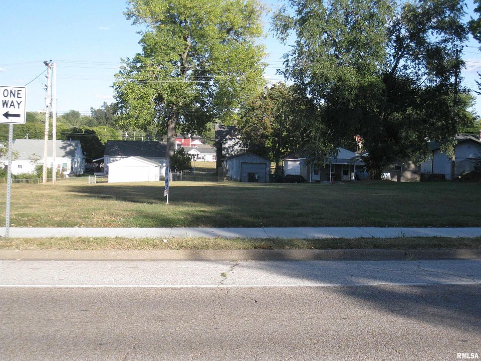 2nd image of 1024 N 4th St
