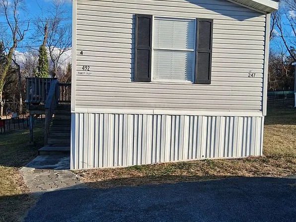 492 Fancy Filly Cir, Martinsburg, WV 25403