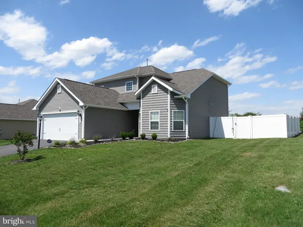 14 Cassatt Ln, Martinsburg, WV 25401