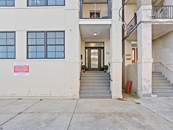 4th image of 114 S Raleigh Ave