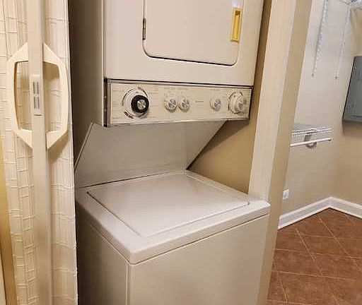 2nd image of 1337 N Greenview Ave