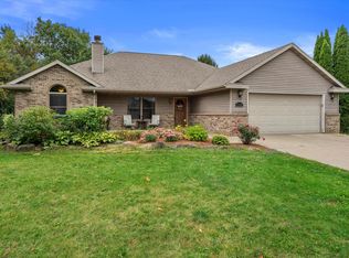 1639 Turtle Mound Ln, Whitewater, WI 53190