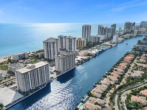 4th image of 1600 S Ocean Dr APT 16B