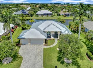 1055 Quail Ct SW, Vero Beach, FL 32968