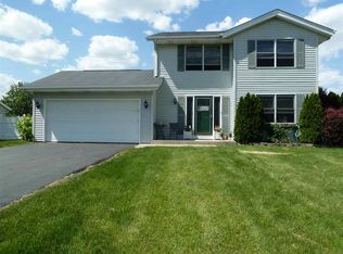 5837 Fairway Dr, South Beloit, IL 61080
