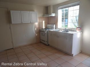 427 1/2 W 27th St, Merced, CA 95340