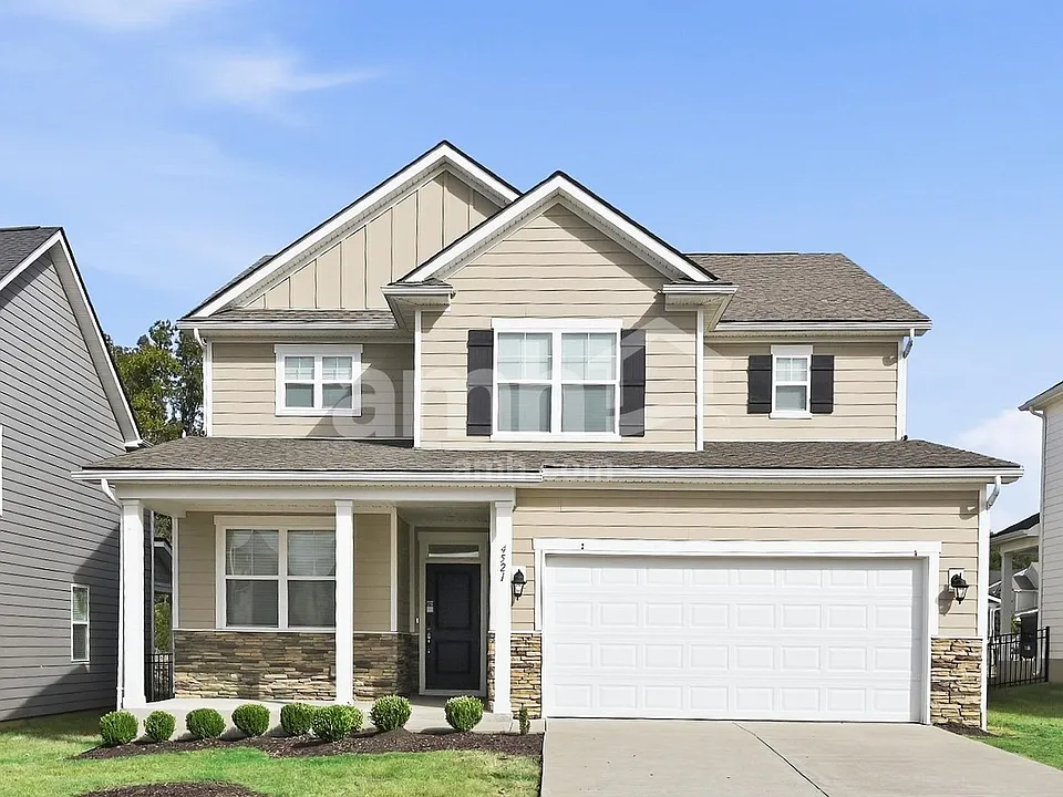 4521 Tarpon Dr