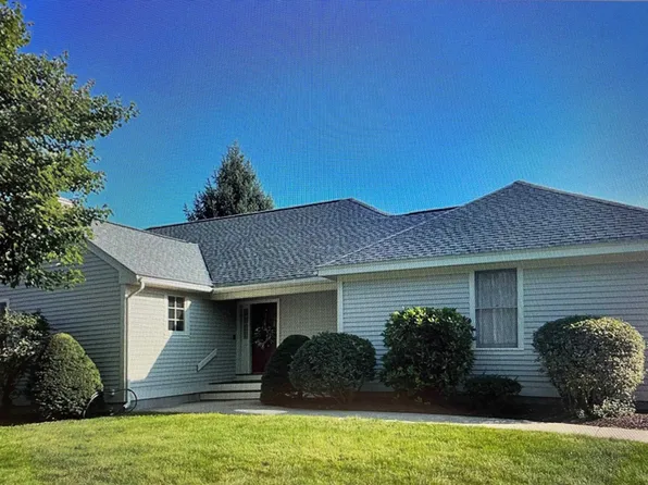 9 St. Andrews Drive, Bedford, NH 03110