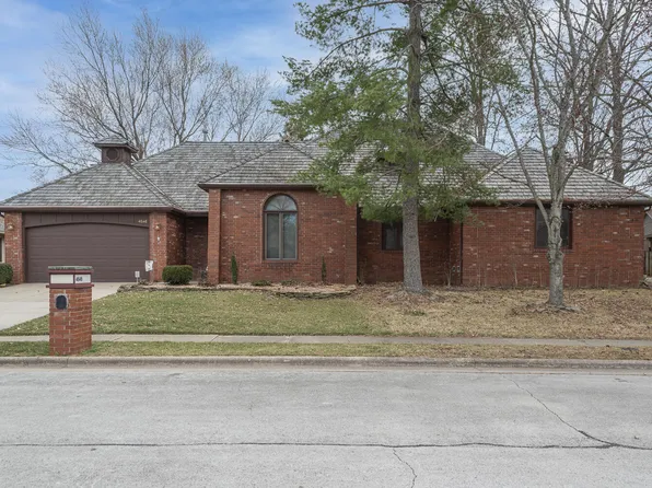 4652 S Stewart Avenue, Springfield, MO 65804